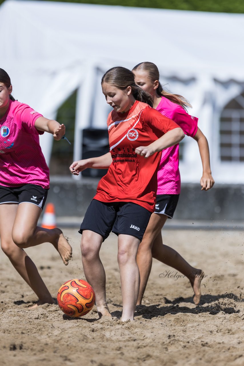 Bild 91 - wBJ/wCJ Beachsoccer Cup